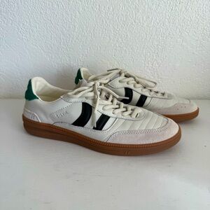 Coolway Women’s Size 7 Silva Sneakers White Black Green Side Stripe Gum Sole